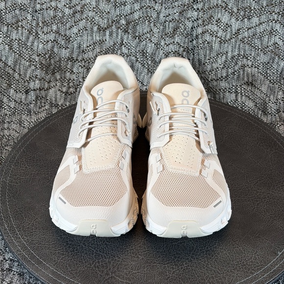 ON Cloud 5 Running Shoes Women's 8.5 Pearl white - Picture 6 of 10